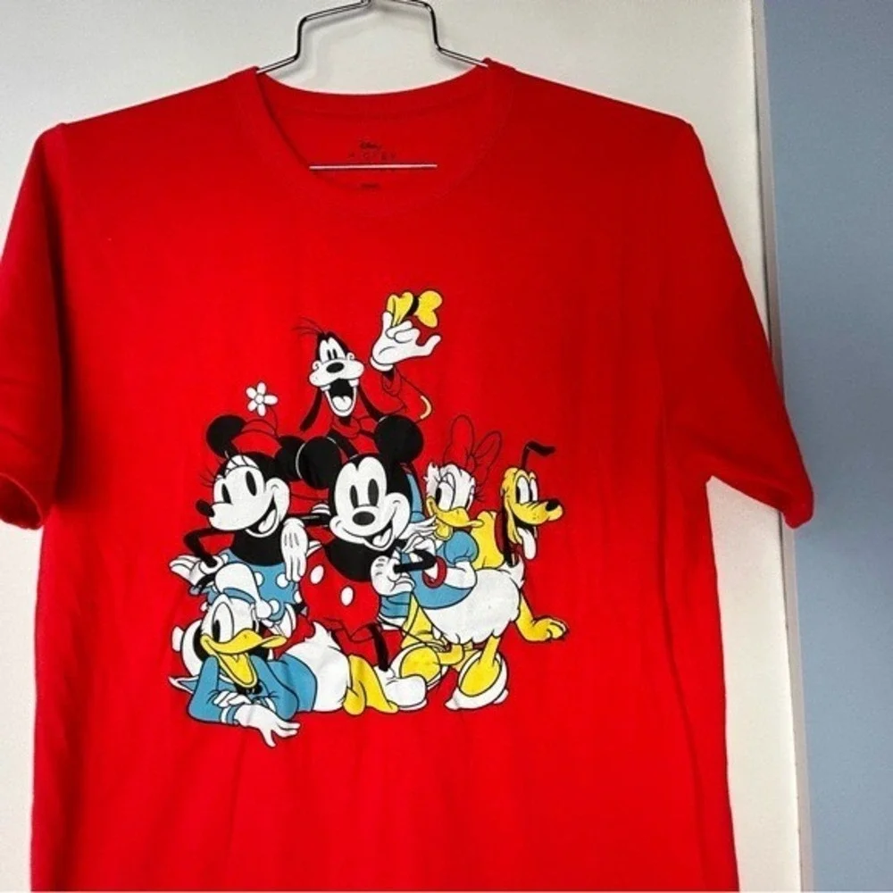 Disney Mickey Mouse and Characters Red‎ Short Sleeve Tee Shirt M/M